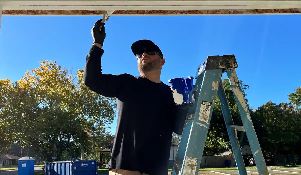 AMOCO Federal Credit Union Employees Lend a Hand With Bay Area Habitat for Humanity in Texas City—From Frames to Final Touches