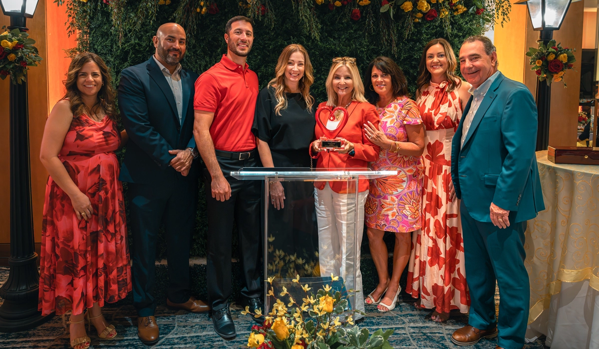 AMOCO Honors Gina Spagnola with Servant’s Heart Award at its Annual Volunteer Appreciation Dinner